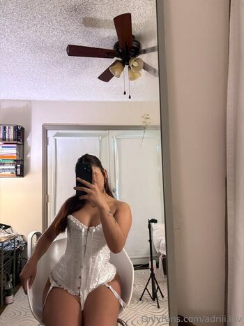 Full leaked Adriii luv private onlyfans photo