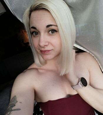 Full leaked Akikoyuzuki private onlyfans photo