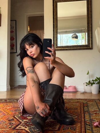 Full leaked Almondmilkhunni private onlyfans photo