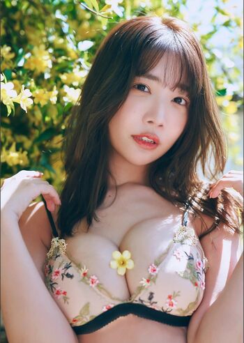 Amau Kisumi 天羽希純