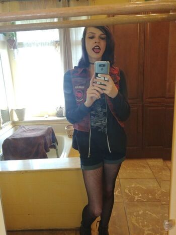 Full leaked Anri singer private onlyfans photo