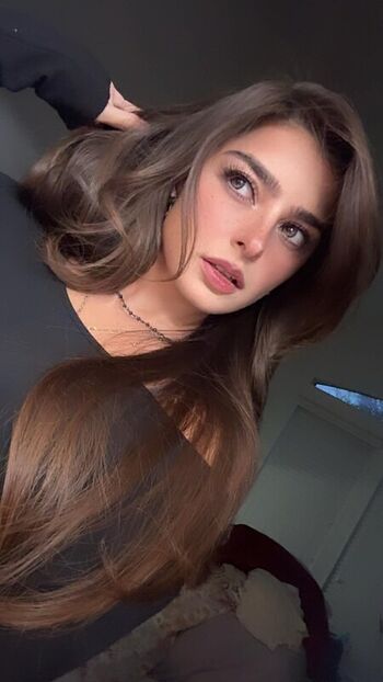 Full leaked Aruuu private onlyfans photo