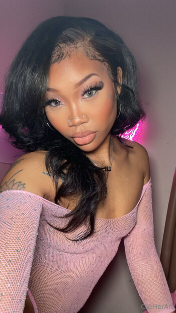 Ayisha Mina