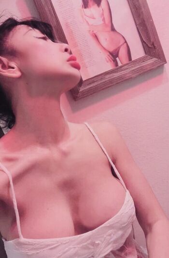 Bai Ling