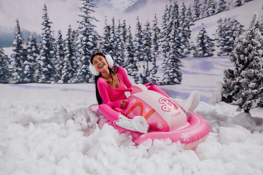 Barbie_snow