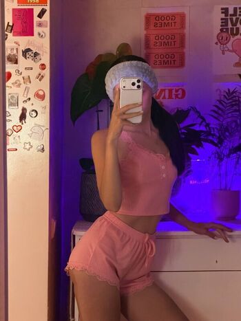 Full leaked Barbiegirl private onlyfans photo