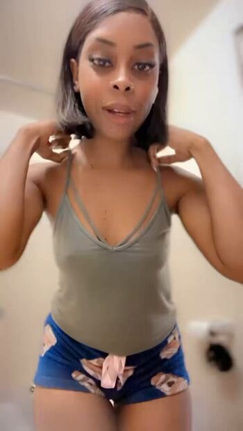 bouncedizaszinyafacez