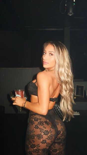 christinaathenaa