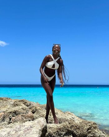 Clara Moneke