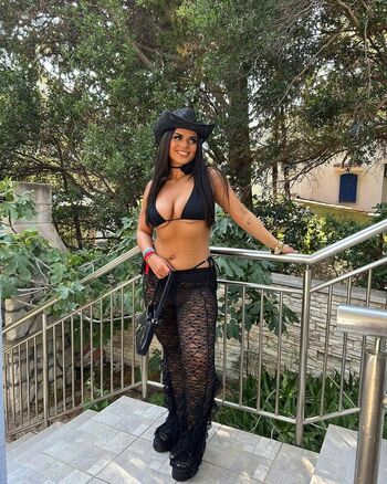 Full leaked Courtney robertson private onlyfans photo