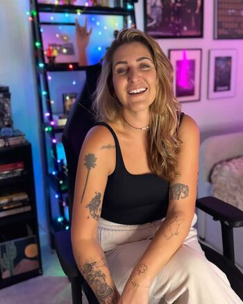 Cristy Reacts