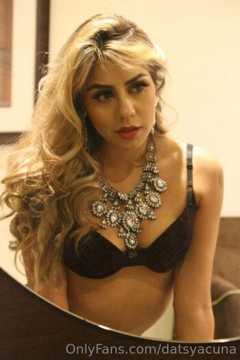 Full leaked Datsy acuna page private onlyfans photo