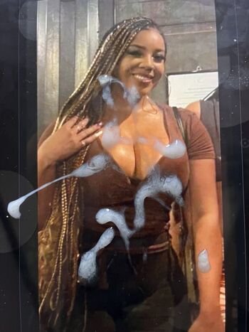 Dee Shanell