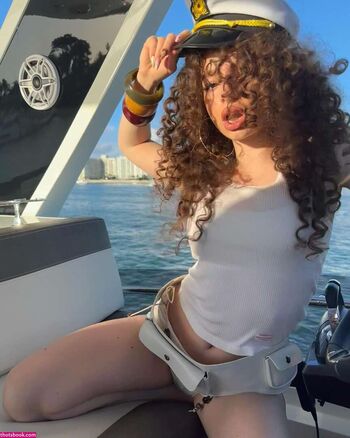 Full leaked Demi trakalogeras private onlyfans photo