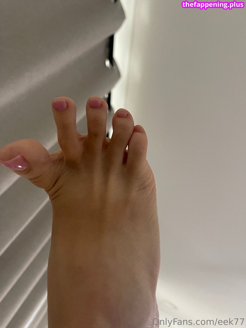 eek77 Foto OnlyFans Nua #17
