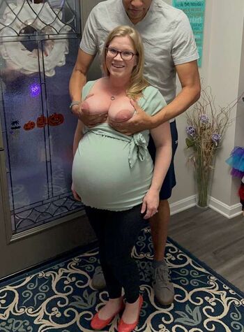 Full leaked Ellie brooks private onlyfans photo