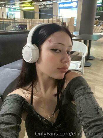 Full leaked Elliemooree private onlyfans photo