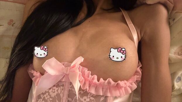 Full leaked Favgirliex private onlyfans photo
