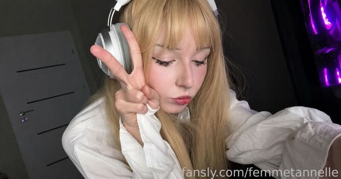 Full leaked Femmetannelle private onlyfans photo