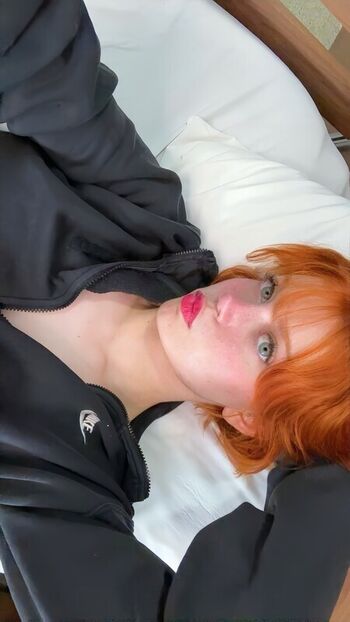 Full leaked Fraaoula private onlyfans photo