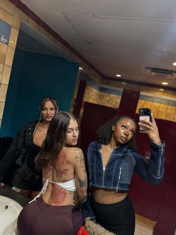 Full leaked Giavannanmoore page private onlyfans photo