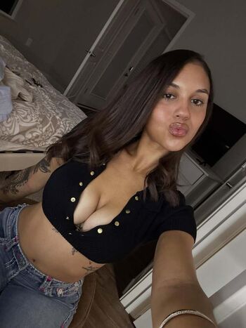 Full leaked Giavannanmoore page private onlyfans photo