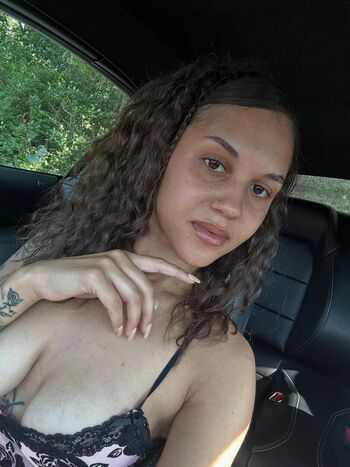 Full leaked Giavannanmoore private onlyfans photo