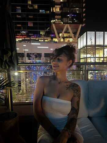 Full leaked Giavannanmoore private onlyfans photo