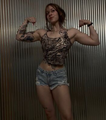 Full leaked Hannah inthegym private onlyfans photo
