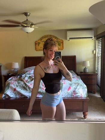 Full leaked Hannah inthegym private onlyfans photo