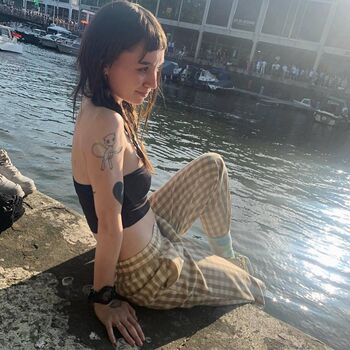 Full leaked Haropones page private onlyfans photo