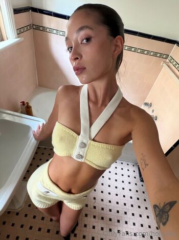 Full leaked Holly lim private onlyfans photo