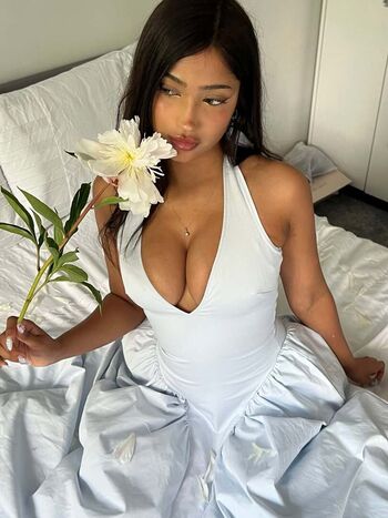 Full leaked Imanimalikaa private onlyfans photo