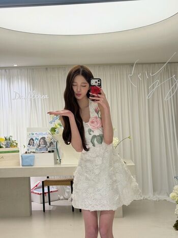 Jang Won-young