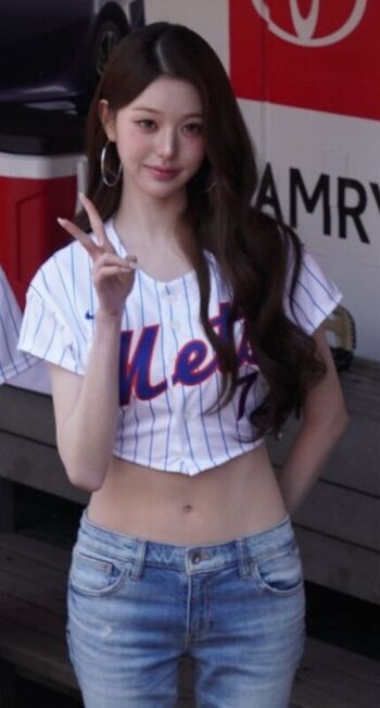 Jang Won-young