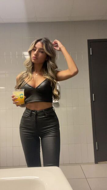 jasmine_enriquez