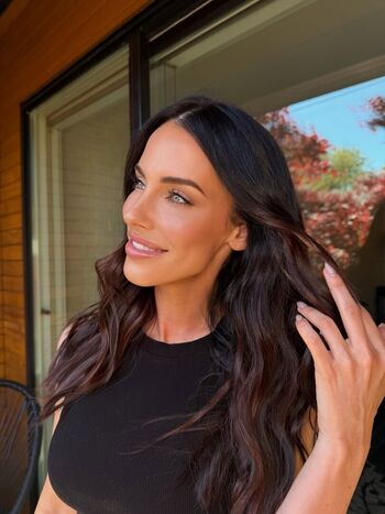 Jessica Lowndes