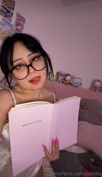 Full leaked Jouerdis private onlyfans photo
