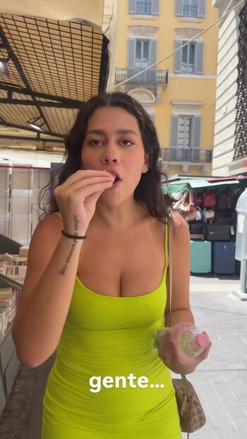 Julia Alvarenga