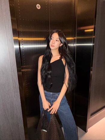 Kazuha Nakamura 中村 一葉