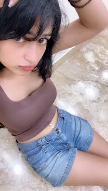 Khushi Maheshwari