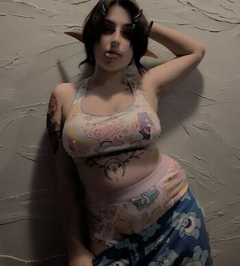 Kinkyshydinobabe