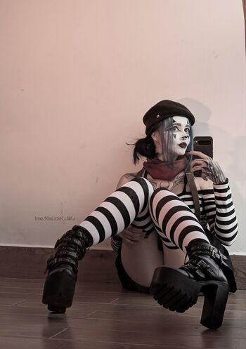 kisslickk_