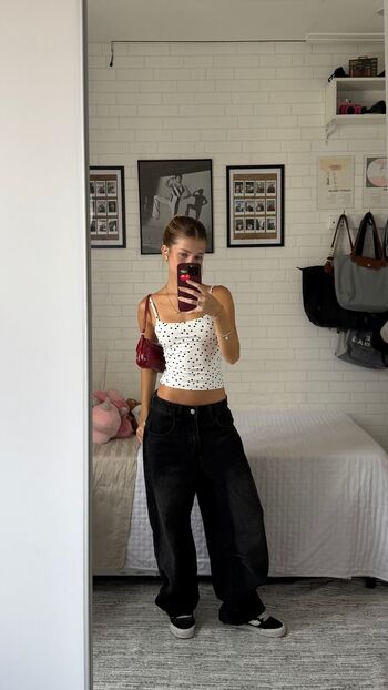 Full leaked Lananegrini private onlyfans photo