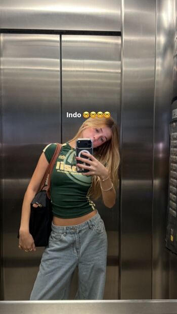 Full leaked Lananegrini private onlyfans photo