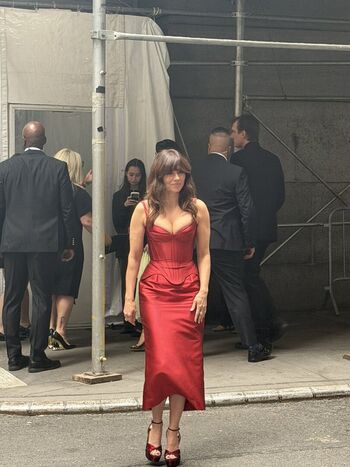 Linda Cardellini