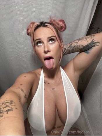 Full leaked Logan reese private onlyfans photo