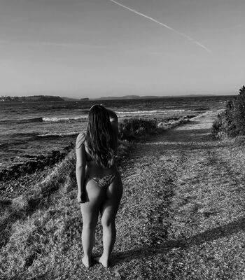 Full leaked Luna private onlyfans photo
