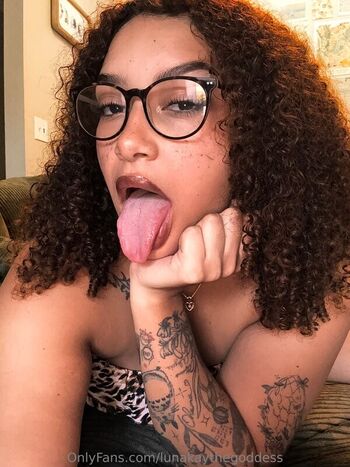 Full leaked Lunakaythegodess private onlyfans photo