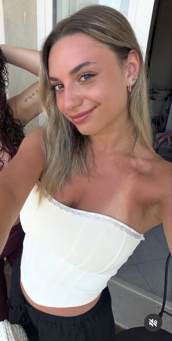 Full leaked Mari private onlyfans photo